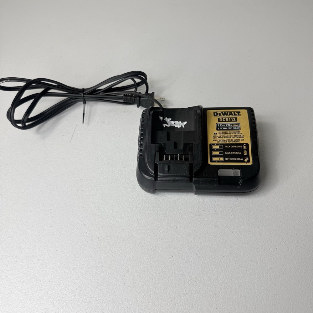 DEWALT DCB115 Lithium-Ion 12v 20v Battery Charger USED